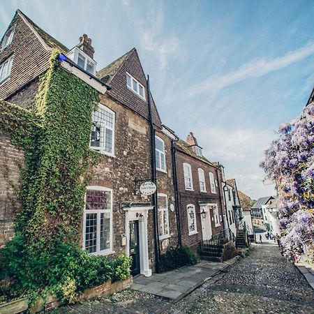 Jeakes House Bed & Breakfast Rye Exterior photo The Old Dispensary, 2018