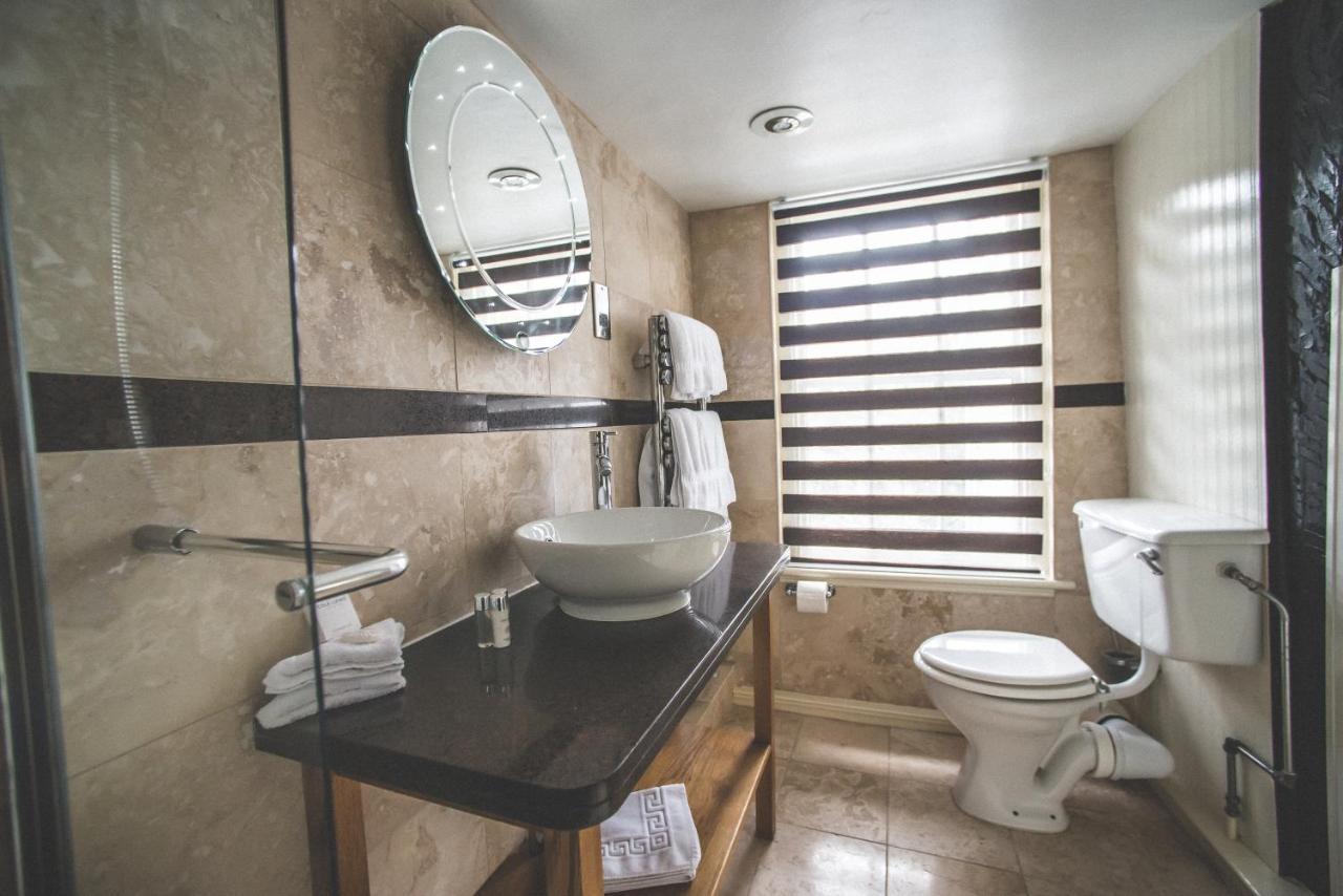 Jeakes House Bed & Breakfast Rye Exterior photo Bathroom