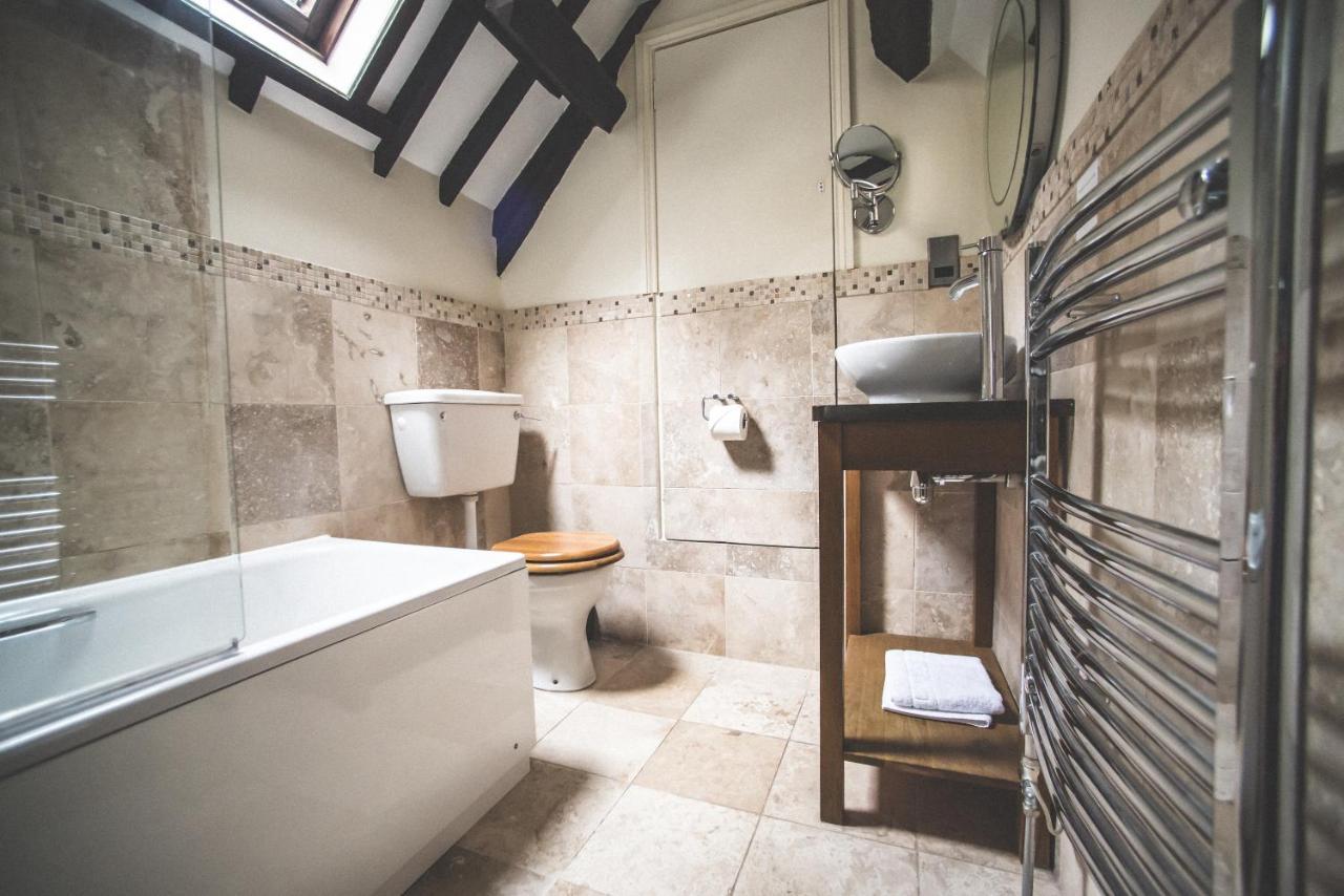 Jeakes House Bed & Breakfast Rye Exterior photo A bathroom in the UK